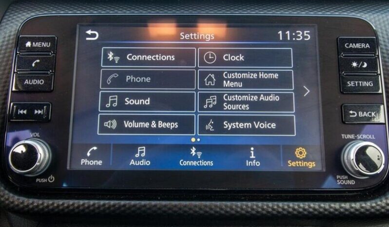 
								2024 Nissan Kicks SV full									