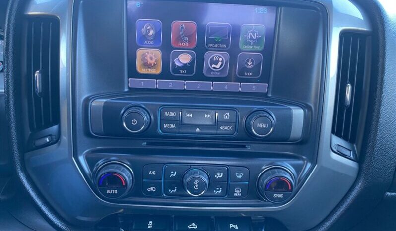 
								2018 Chev Silverado 1500 LT Crew Cab 4×4 5.3L full									