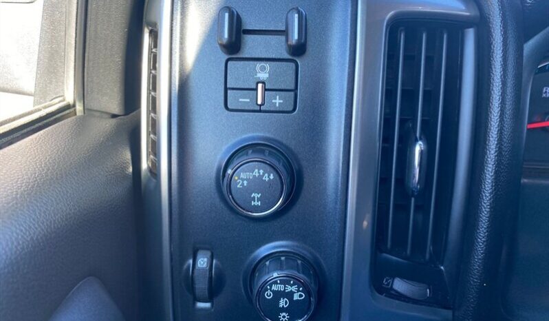 
								2018 Chev Silverado 1500 LT Crew Cab 4×4 5.3L full									