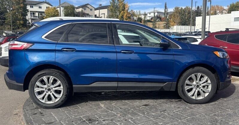 
								2024 Ford Edge Titanium Sunroof AWD full									