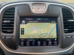 
										2023 Chrysler 300 Touring L full									