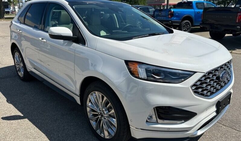 
								2024 Ford Edge Titanium Sunroof AWD full									