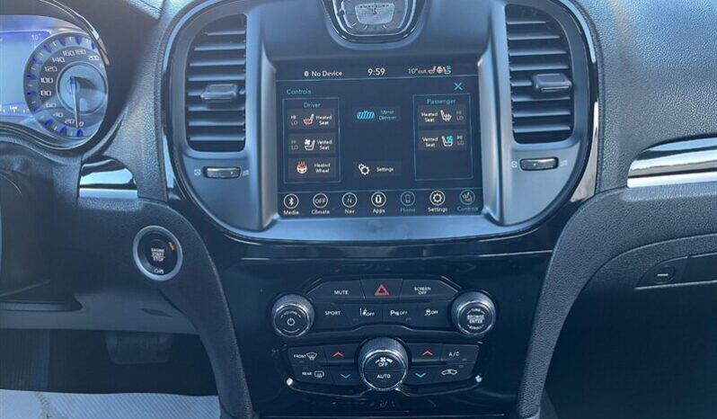 
								2023 Chrysler 300S full									