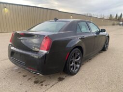 
										2023 Chrysler 300 Touring L full									