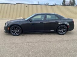 
										2023 Chrysler 300 Touring L full									