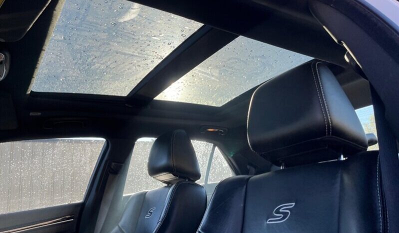 
								2023 Chrysler 300S full									