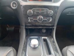 
										2023 Chrysler 300 Touring L full									