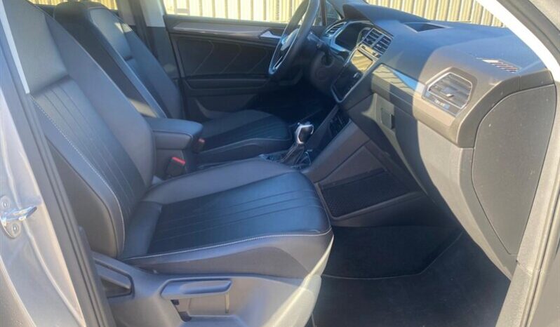 
								2024 Volkswagen Tiguan 2.0T Comfortline 4Motion Leather Sunroof AWD full									