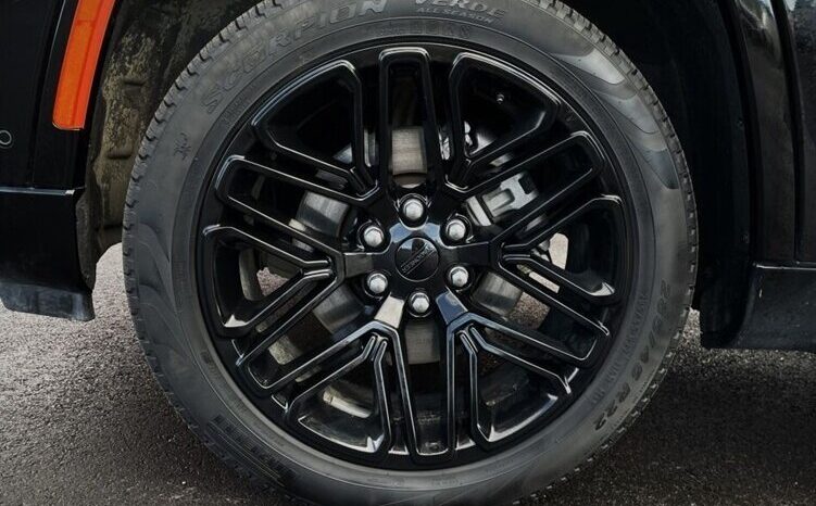 
								2024 Jeep Wagoneer Carbide 4×4 full									