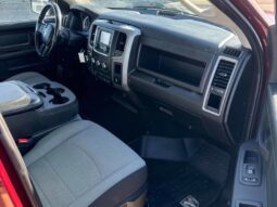 
										2021 Ram 1500 Express Crew Cab 4×4 5.7L Hemi full									