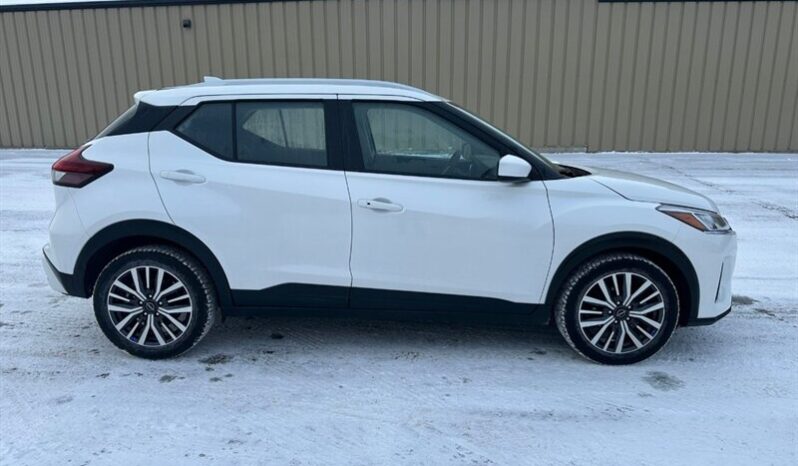 
								2024 Nissan Kicks SV full									