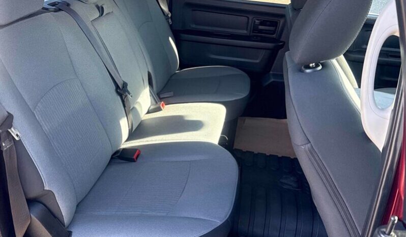 
								2021 Ram 1500 Express Crew Cab 4×4 5.7L Hemi full									