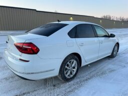 
										2018 Volkswagen Passat 2.0T S full									
