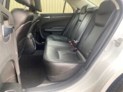 
										2023 Chrysler 300 Touring L full									