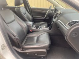 
										2023 Chrysler 300 Touring L full									