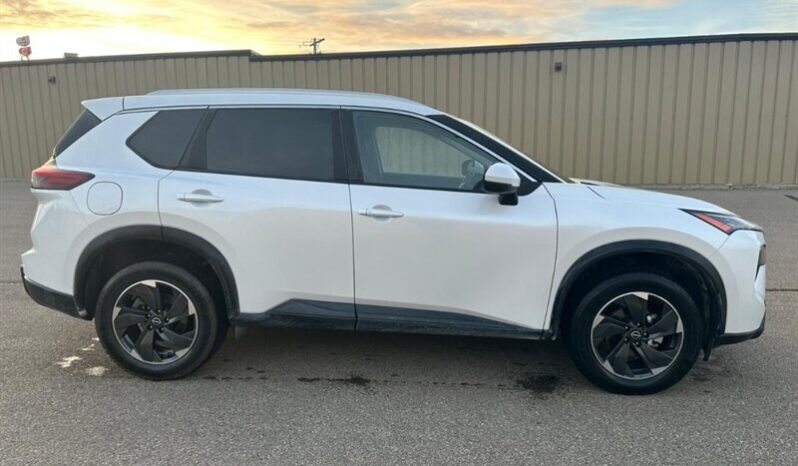 
								024 Nissan Rogue SV Premium AWD Moonroof full									