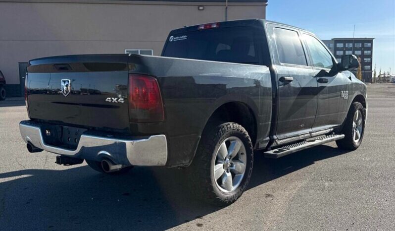 
								2022 Ram 1500 Tradesman SXT Crew Cab 4×4 5.7L Hemi full									