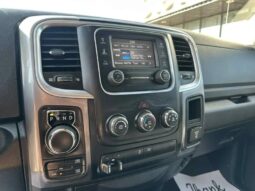 
										2022 Ram 1500 SLT Crew Cab 4×4 5.7L Hemi full									