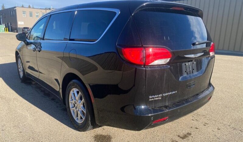 
								2024 Chrysler Grand Caravan SXT full									