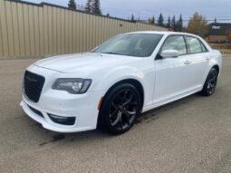 2023 Chrysler 300 Touring L