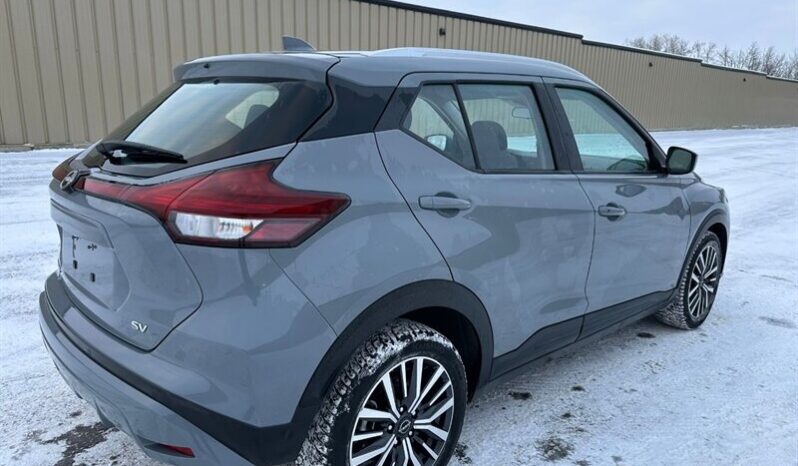 
								2024 Nissan Kicks SV full									