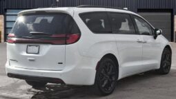 
										2023 Chrysler Pacifica AWD Touring L Sunroof S Package full									