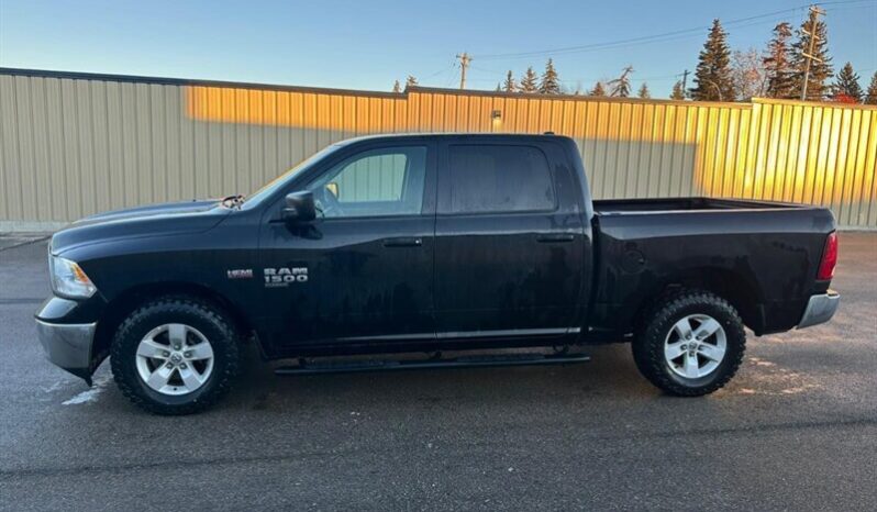 
								2022 Ram 1500 SLT Crew Cab 4×4 5.7L Hemi full									