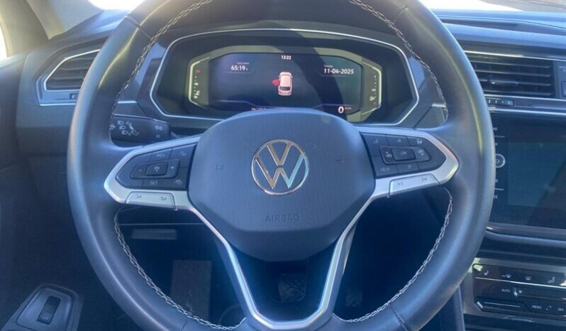 
								2024 Volkswagen Tiguan 2.0T Comfortline 4Motion Leather Sunroof AWD full									