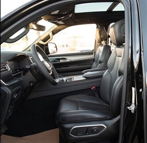 
								2024 Jeep Wagoneer Carbide 4×4 full									