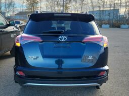 
										2018 Toyota Rav 4 SE AWD full									