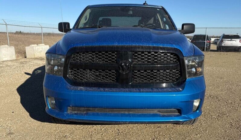 
								2022 Ram 1500 Night Edition Express Crew Cab 4×4 5.7L Hemi full									