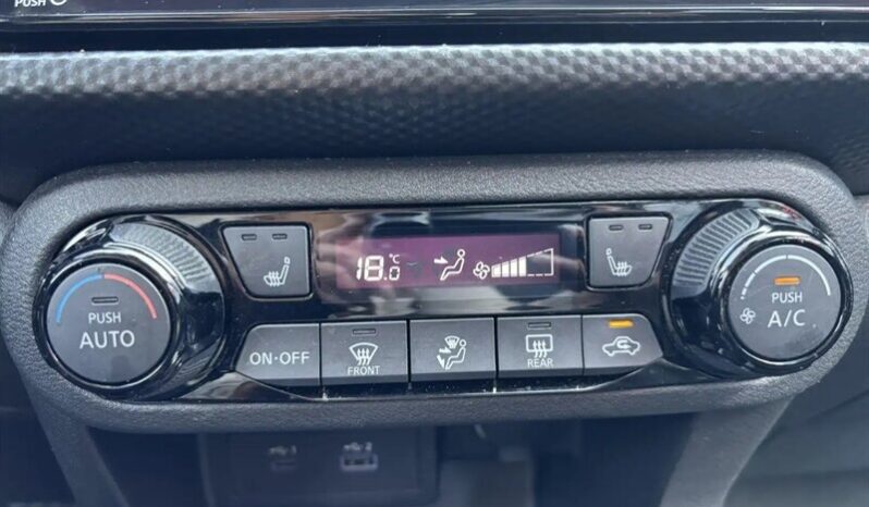 
								2024 Nissan Kicks SV full									