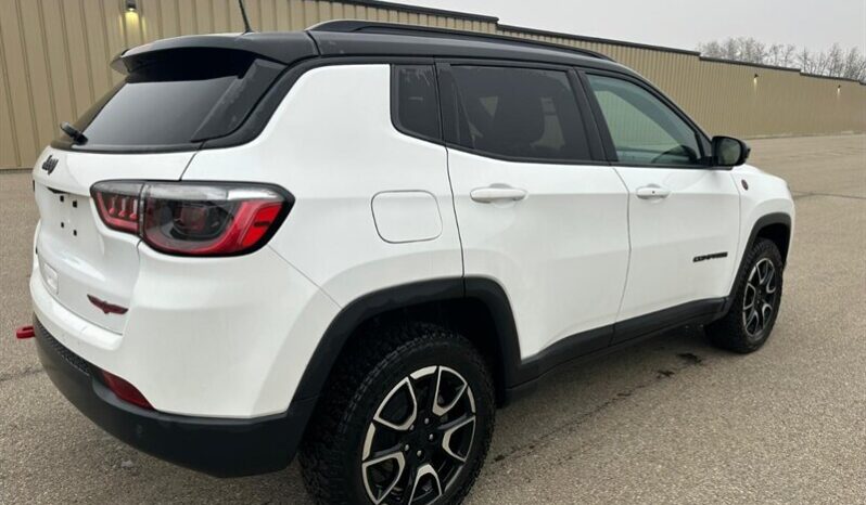 
								2024 Jeep Compass Trailhawk Sun & Sound 4×4 full									