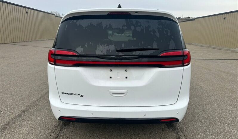 
								2024 Chrysler Pacifica Touring L Sunroof S Package full									