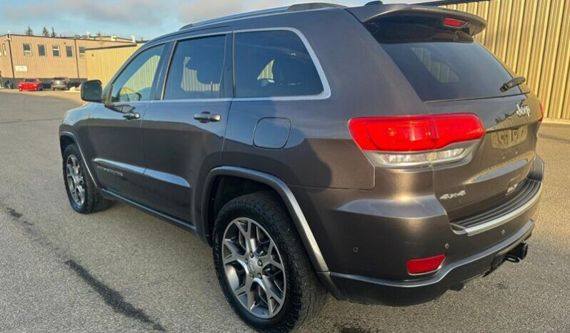 
								2018 Jeep Grand Cherokee Sterling Edition 4×4 5.7L Hemi full									