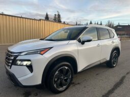 024 Nissan Rogue SV Premium AWD Moonroof