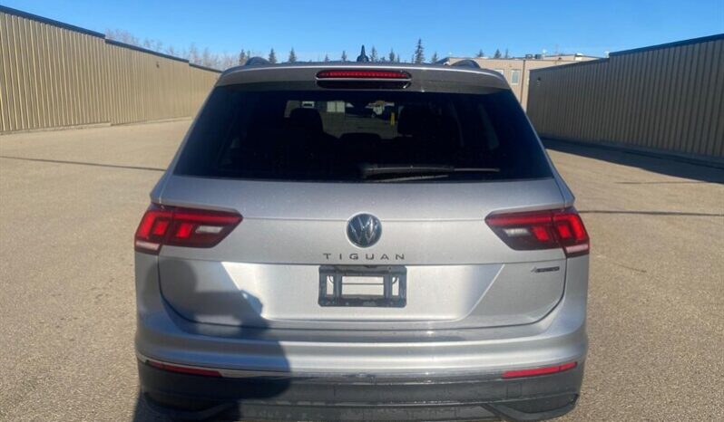 
								2024 Volkswagen Tiguan 2.0T Comfortline 4Motion Leather Sunroof AWD full									