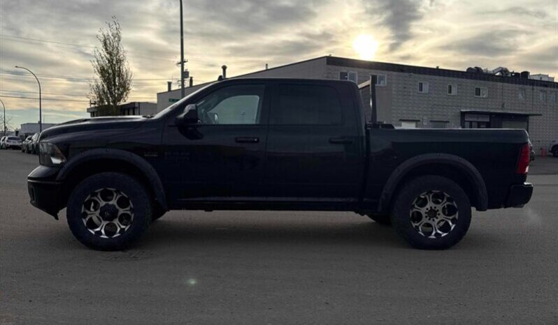 
								2021 Ram 1500 SLT Crew Cab 4×4 5.7L Hemi full									