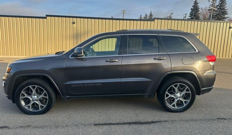 
								2018 Jeep Grand Cherokee Sterling Edition 4×4 5.7L Hemi full									