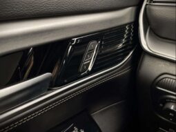 
										2024 Jeep Wagoneer Carbide 4×4 full									