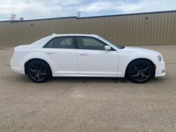 
										2023 Chrysler 300 Touring L full									