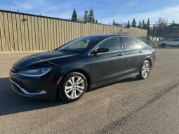 2016 Chrysler 200 Limited Sunroof Nav