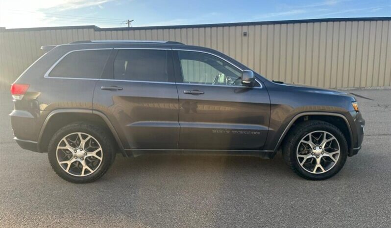 
								2018 Jeep Grand Cherokee Sterling Edition 4×4 5.7L Hemi full									