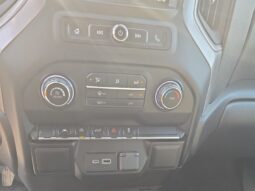 
										2022 Chevrolet Silverado 1500 Crew Cab 4×4 5.3L full									