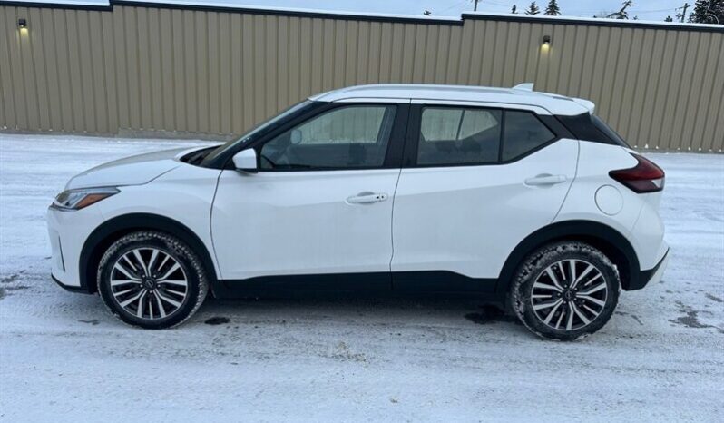 
								2024 Nissan Kicks SV full									