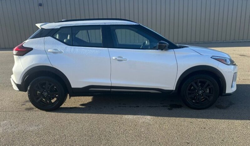 
								2024 Nissan Kicks SR Premium full									