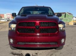 
										2021 Ram 1500 Express Crew Cab 4×4 5.7L Hemi full									