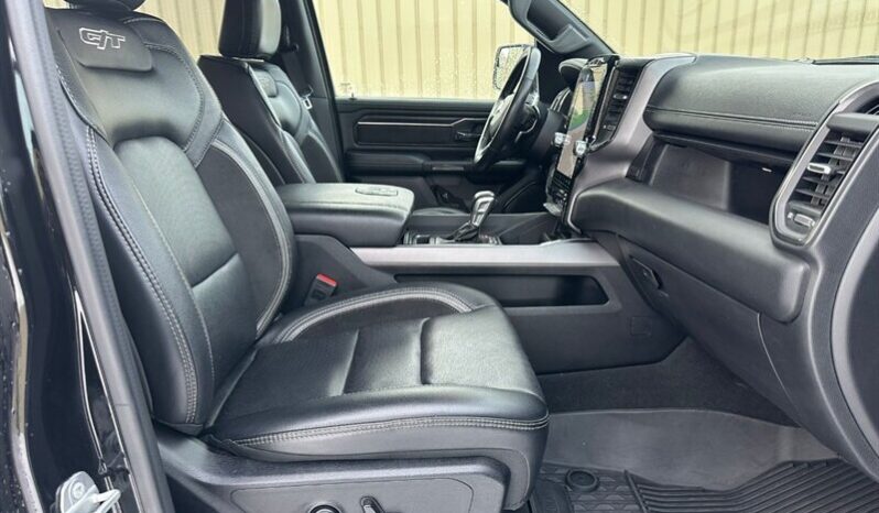 
								2023 Ram 1500 Sport GT Crew Cab eTorque Hemi 5.7L 4×4 full									