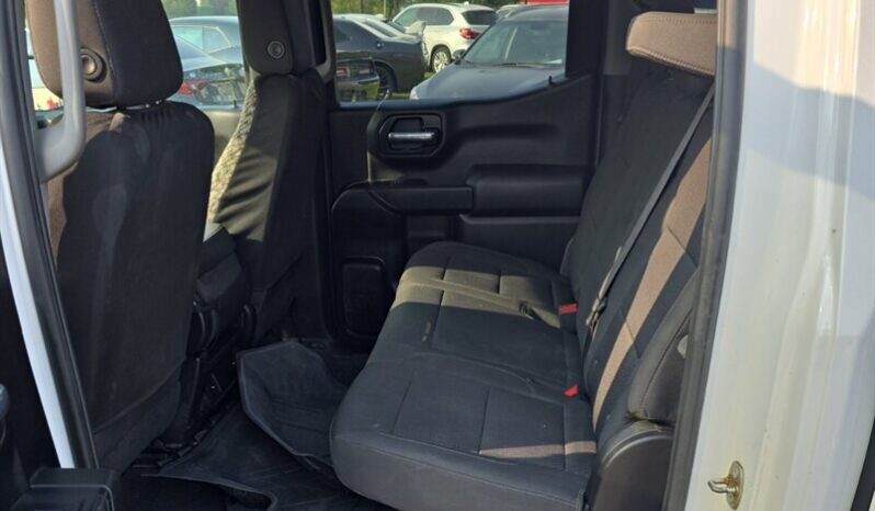 
								2022 Chevrolet Silverado 1500 Crew Cab 4×4 5.3L full									