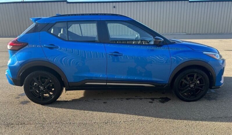 
								2024 Nissan Kicks SR Premium full									